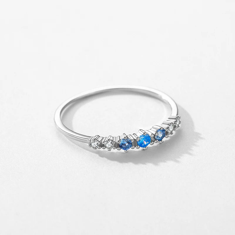 bague plate bleue transparente